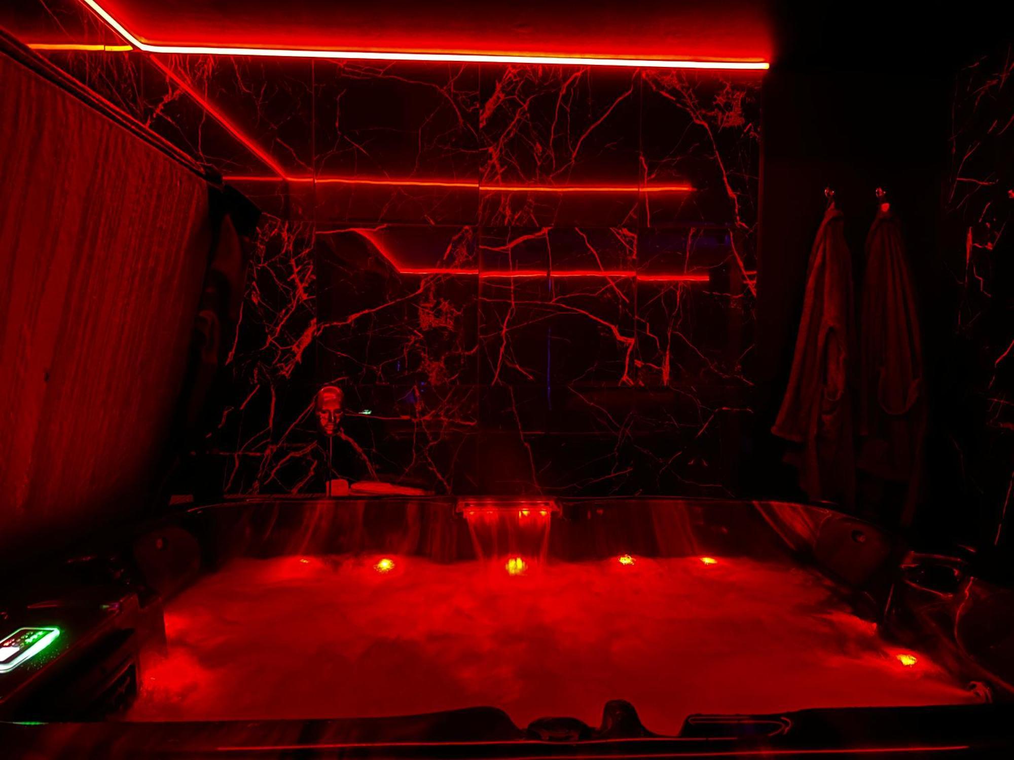 Love Room Passion Saint-Hilaire-de-Talmont 外观 照片