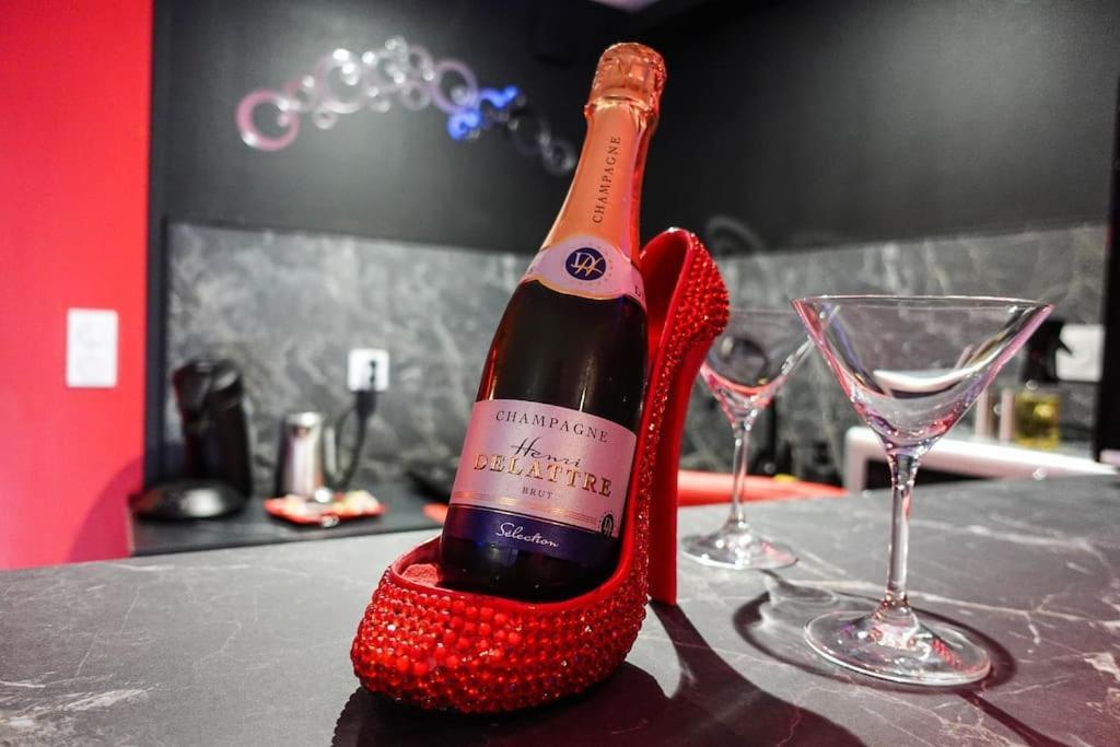 Love Room Passion Saint-Hilaire-de-Talmont 外观 照片